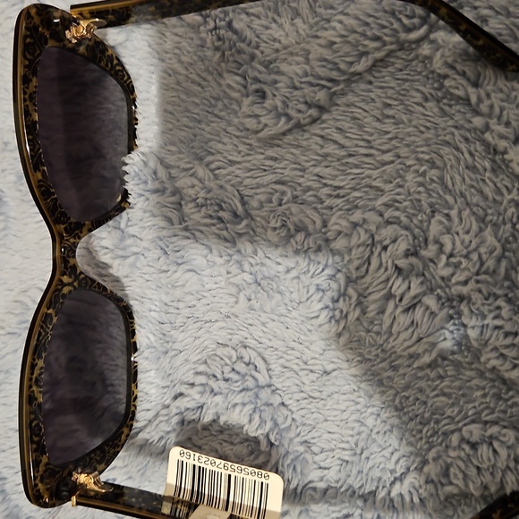 Dolce & Gabbana Black Sunglasses with Oversized Glamorous Style main image 4